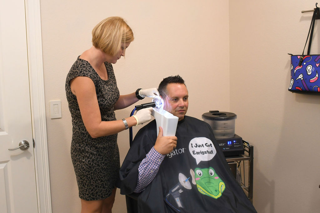 How Does An Audiologist Clean Ears?
